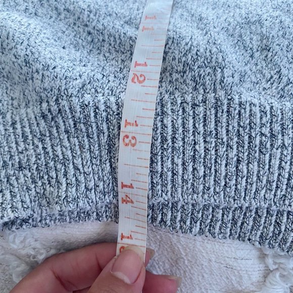 Brandy Melville Zip Up Cropped Knit Long Sleeve Sweater Gray Pullover S - Picture 8 of 9